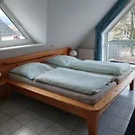 Nyaraló Gaestehaus Therme-blick *